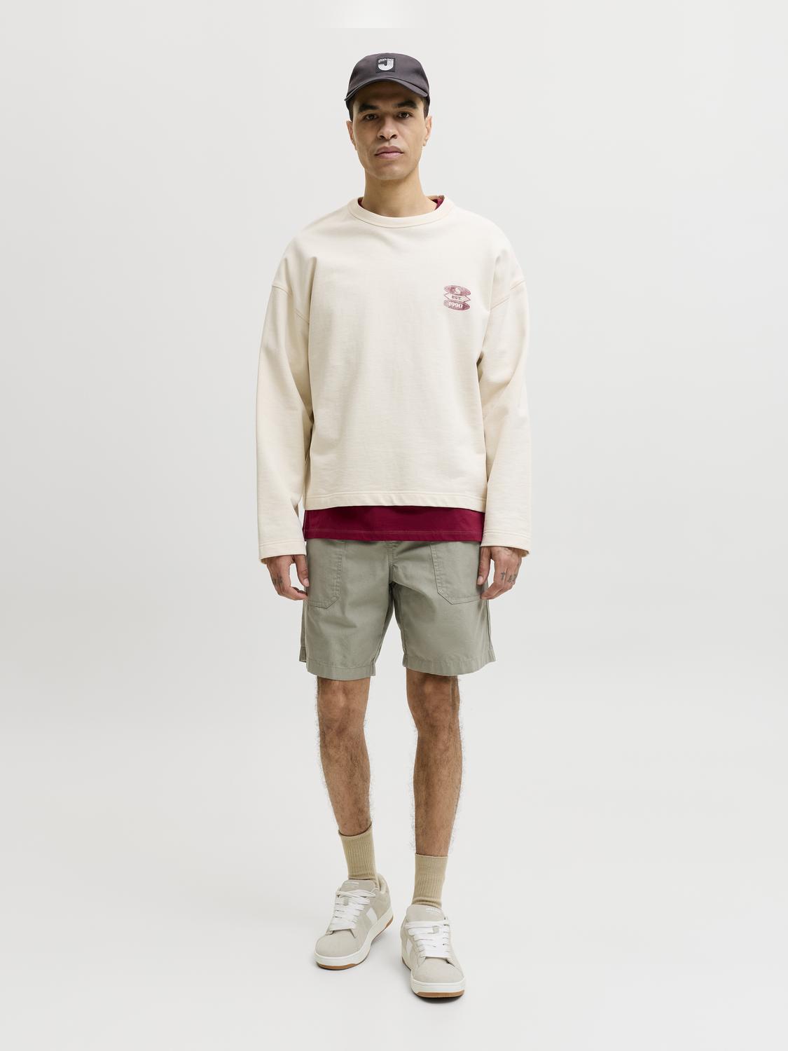 model_shot-front_full